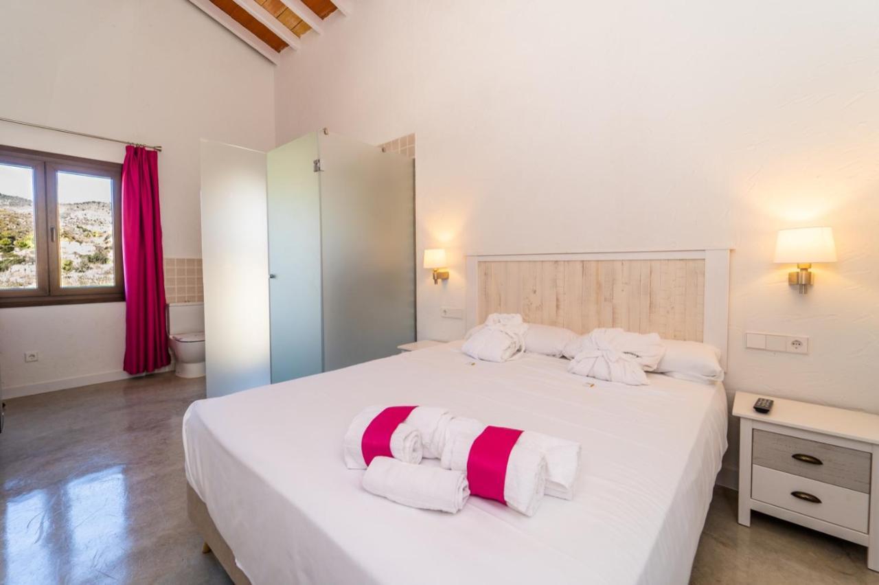Foies De Baix Hotel